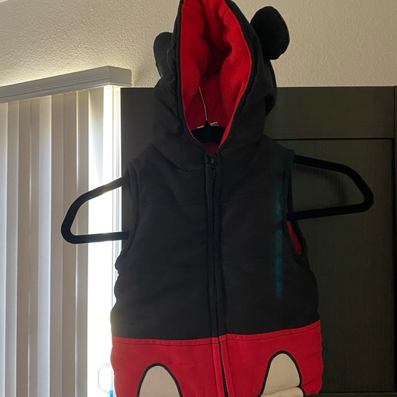 NWT Mickey Mouse toddlers vest - Picture 2 of 4